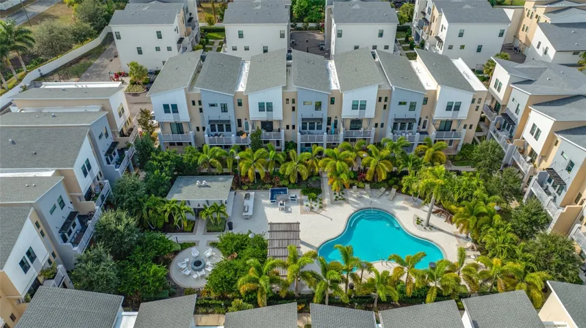 1171 25th Lane N, St Petersburg, FL 33713 - 3 bed, 3.5 bath, 2 car garage, townhome overlooking pool and courtyard in Uptown Kenwood.