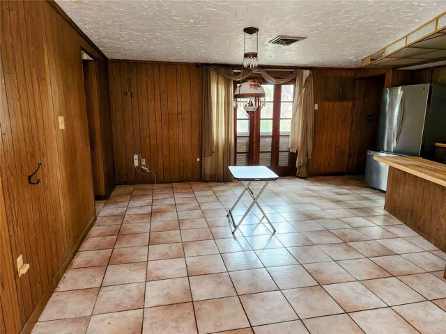 Dining area off kitchen