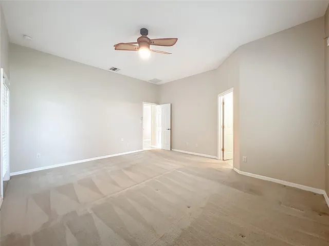 MAIN BEDROOM
