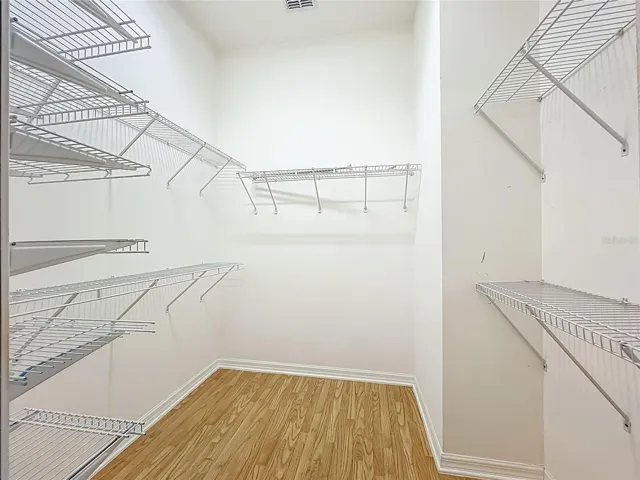 MAIN WALK-IN CLOSET