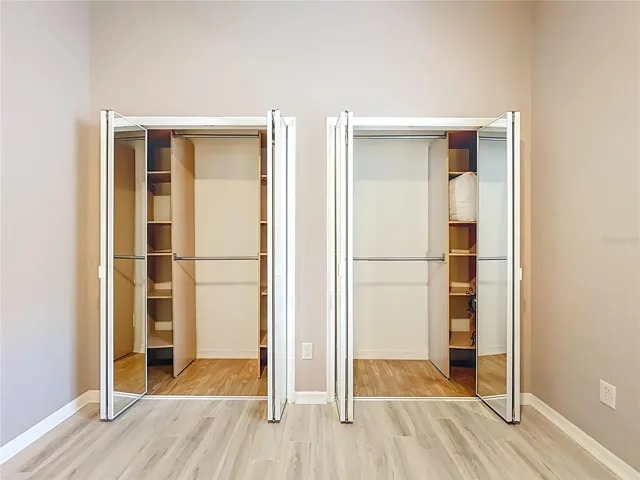 GUEST DUAL CLOSETS