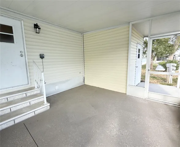 Screened lanai