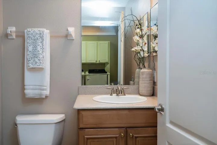 2nd Floor Half Bathroom