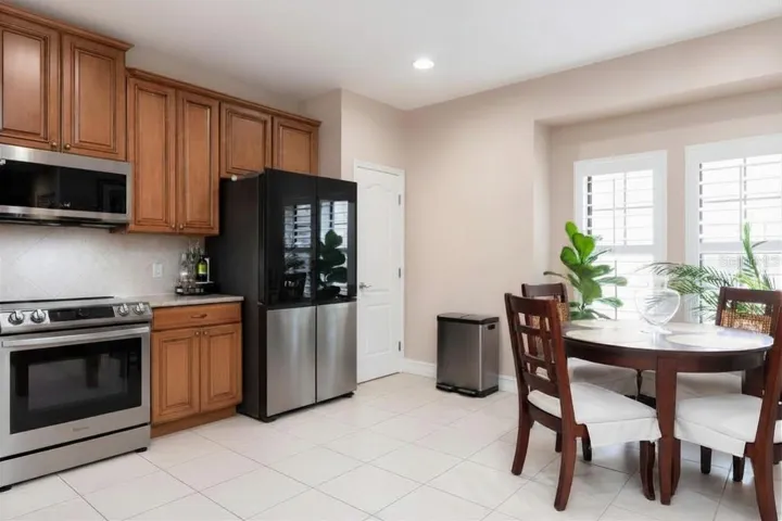 Kitchen and dinette area