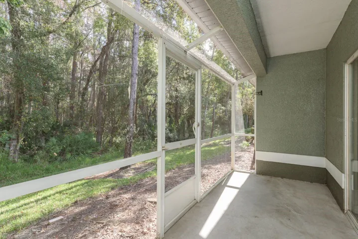 Screened-In LanaiBack Patio