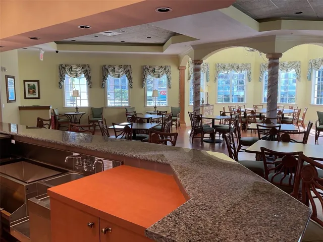 Clubhouse Dining