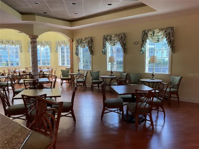 Clubhouse Dining