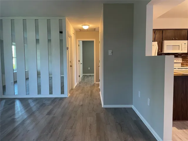 HALLWAY FRESH PAINT