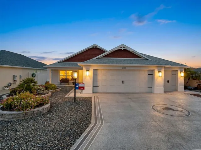 3CAR GARAGE POOL HOME