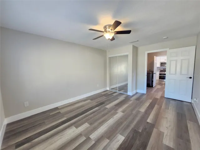 3rd bedroom split plan