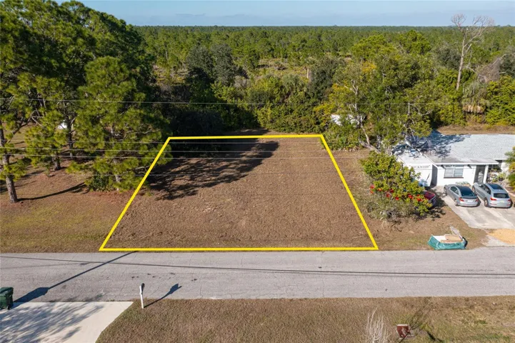 The Best Location In Warm Mineral Springs!