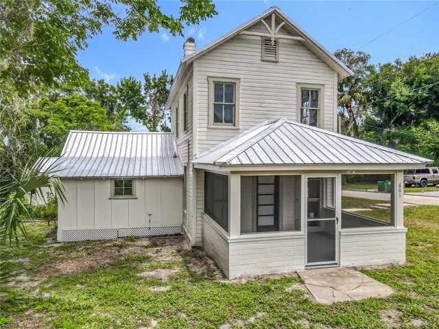Look at the architectural flare at the top of the home!