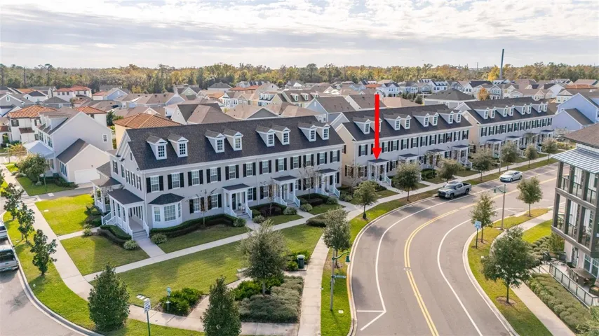 CENTRALLY LOCATED NEAR GARDEN MUS, POOL AND MORE..