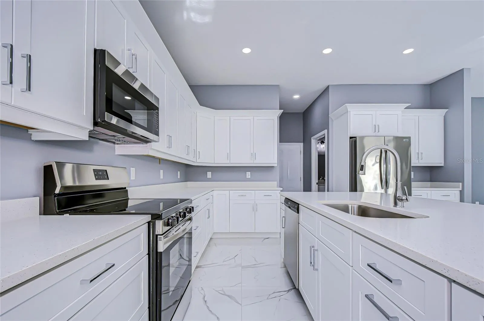 kitchen similar finishes to photo