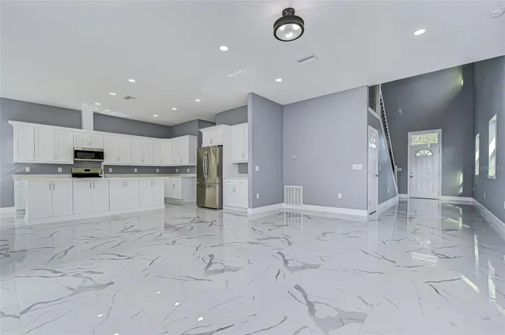 kitchen similar finishes