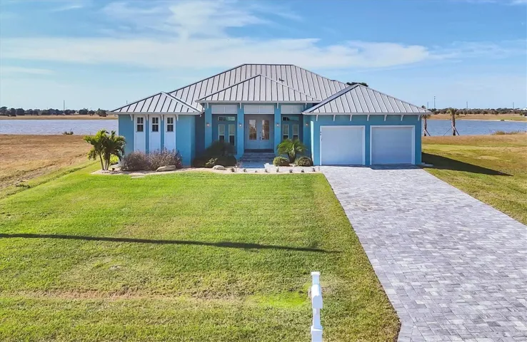 99 Wren Drive, Placida, Florida