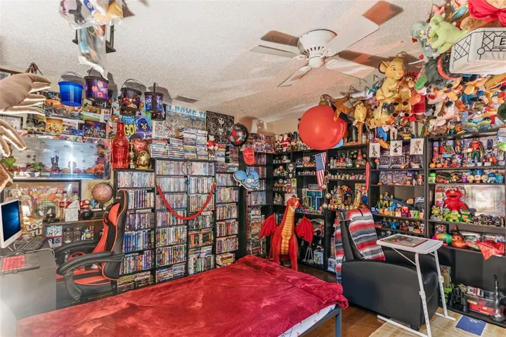 Room/ office