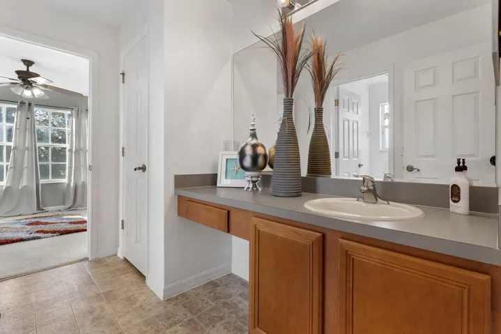 bathroom 4