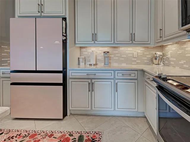 Lots of Cabinets