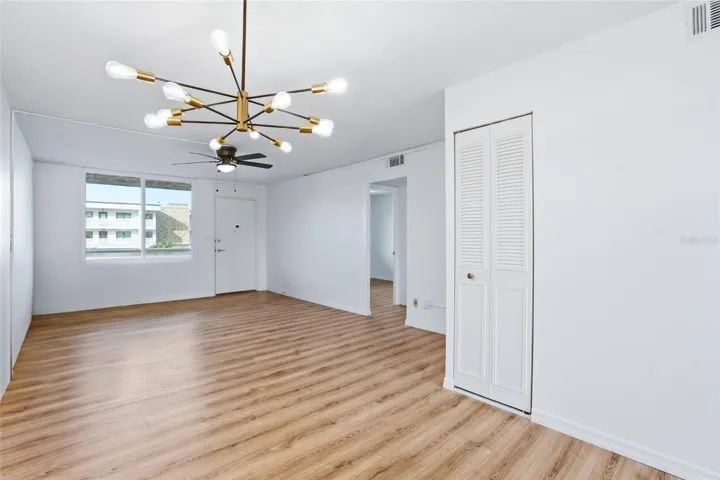 Living room / Dining room