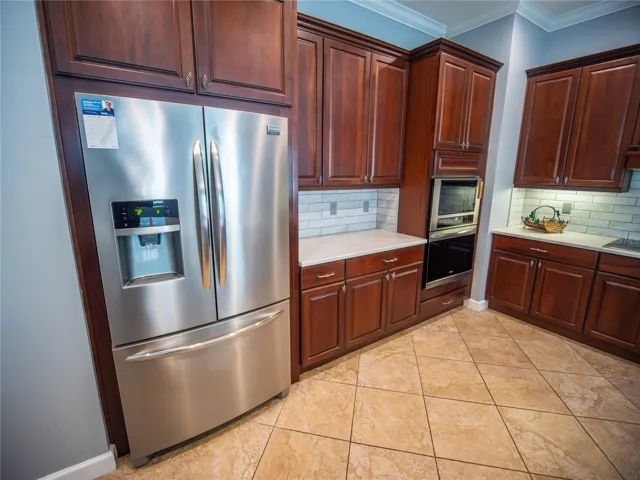 Kitchen Appliances; Convection Oven, Microwave