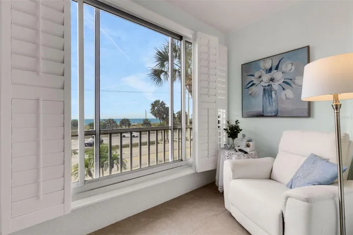 Bonus room with more amazing views