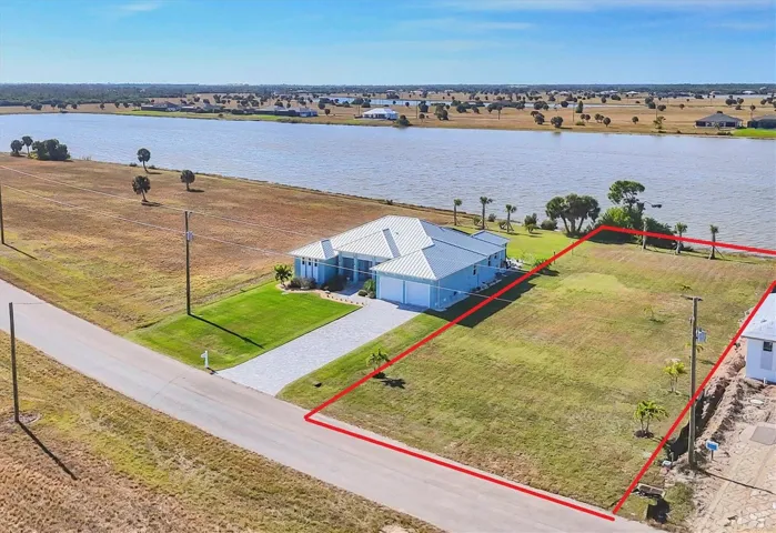 80' x 209' lakefront lot