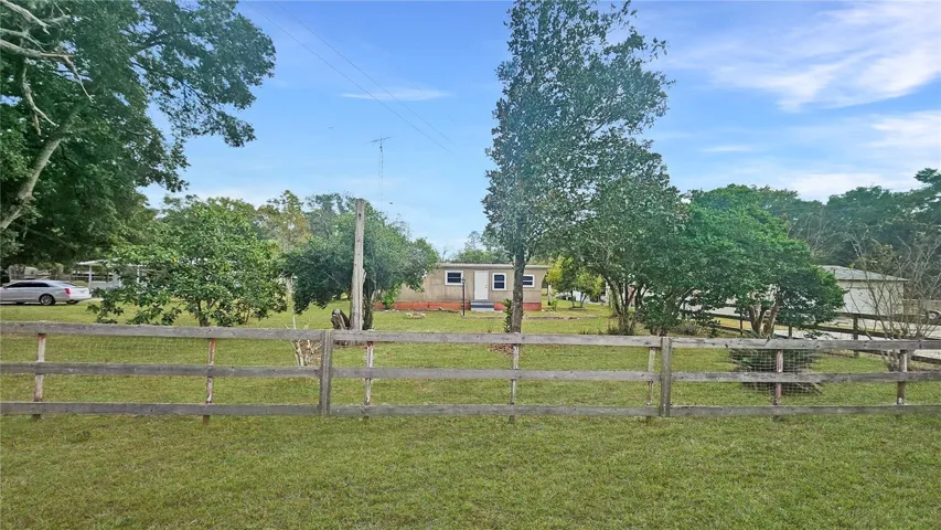 Front of House / Residential
