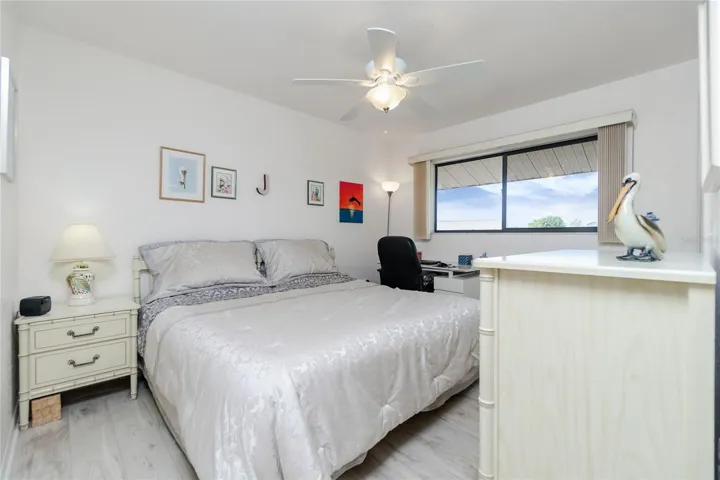 Guest bedroom