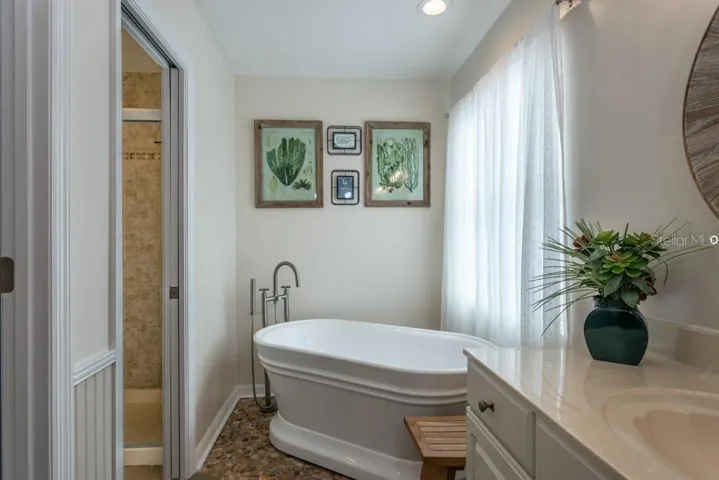 Garden Tub