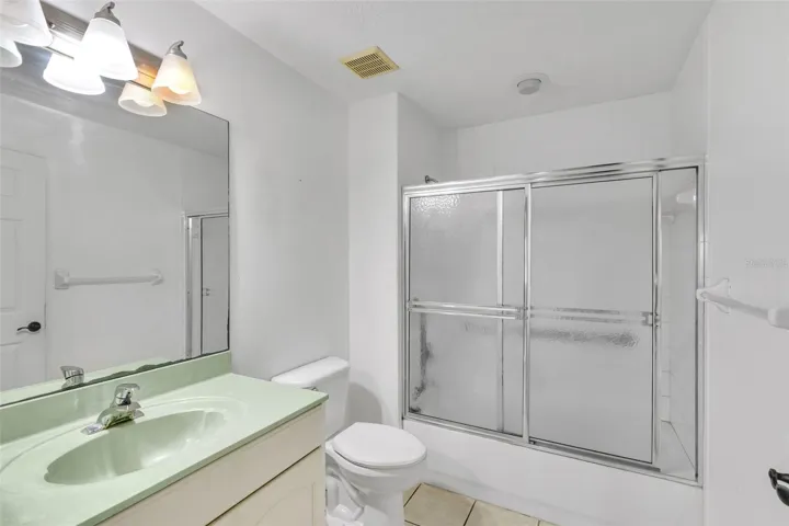 Bathroom 2/Guest Bath