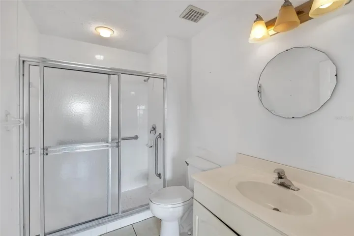 Primary Bedroom En-Suite Bath