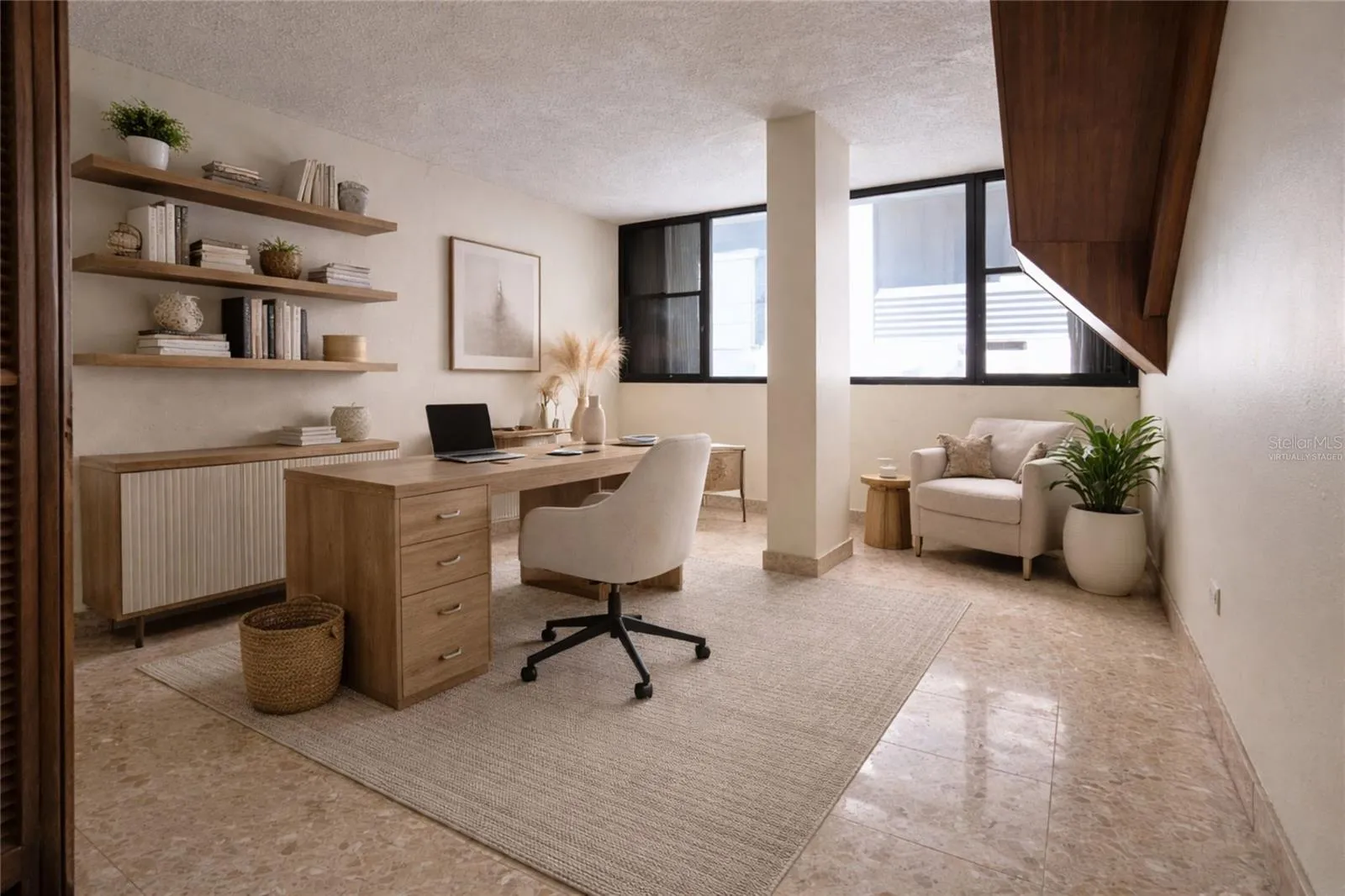 Home Office - Staged  "Presentación Virtual"