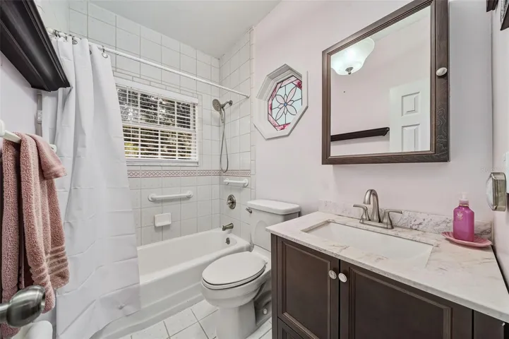 Downstairs full bathroom