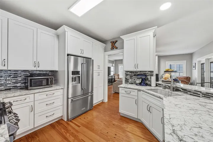 Kitchen with quartz countertops