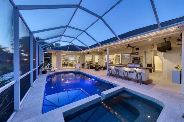 Heated pool & spa