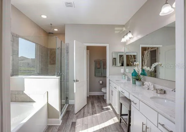 Model home - actual features may vary.