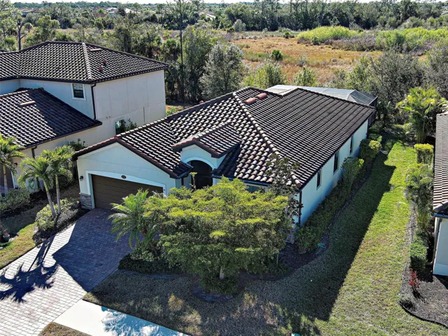 Welcome to your new Venice home - 12781 Cinqueterre with 3 bedrooms, 2 bathrooms, 2 car garage and almost 1700 feet of luxurious living space.