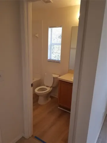Master bathroom 2