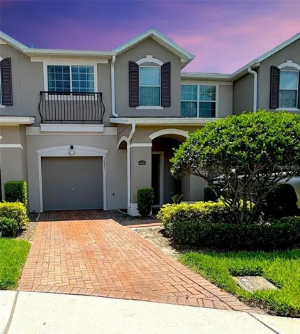 Beautiful Townhouse!