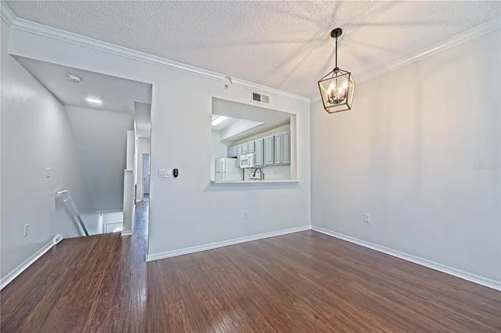 Living Area/Dining Area