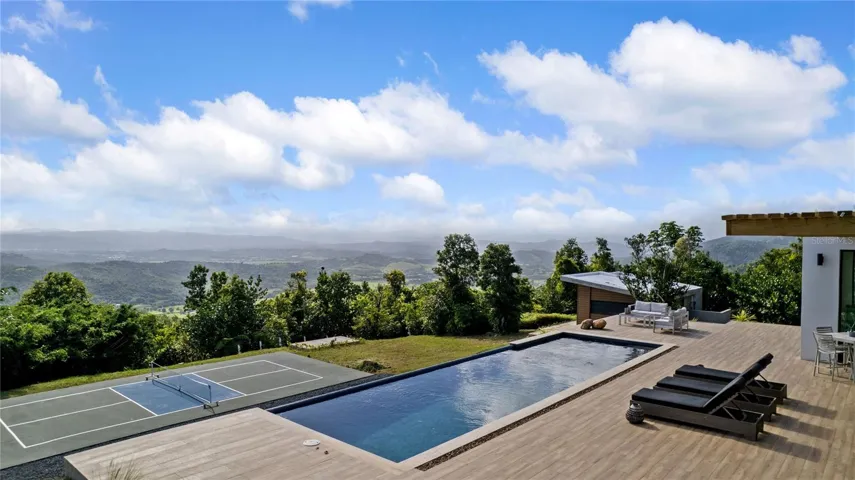 Outdoor Moutain View