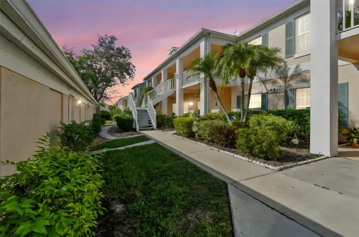 4210 Caddie Dr E 202