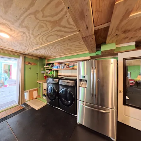 Bottom Laundry and kitchen area