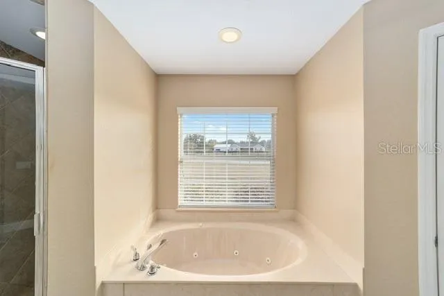 PRIMARY BATH GARDEN TUB