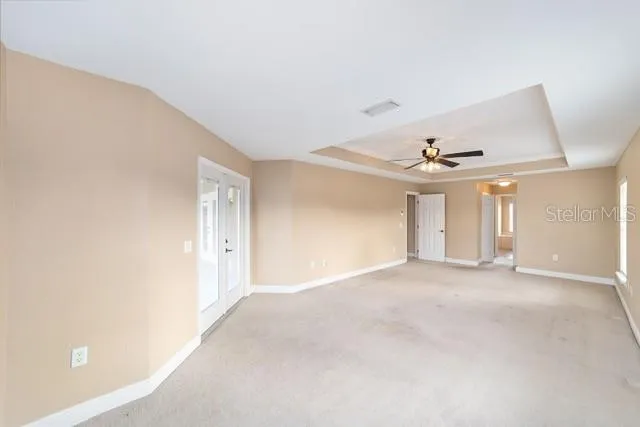 LARGE PRIMARY SUITE