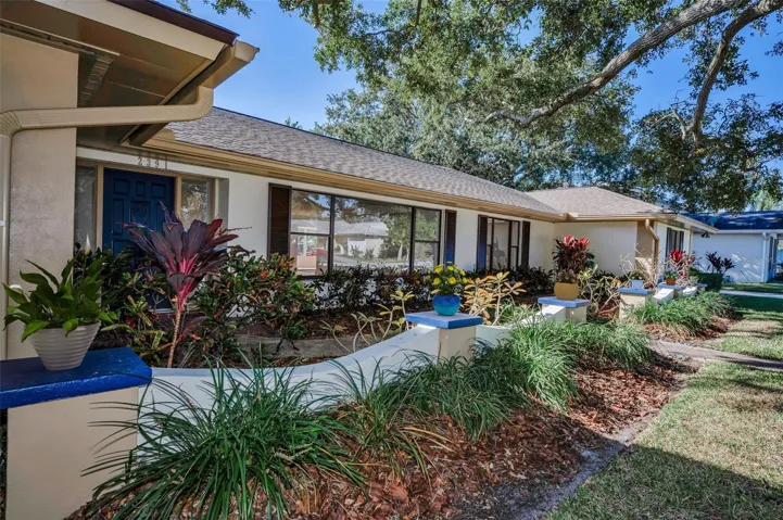 Attractive front exterior
