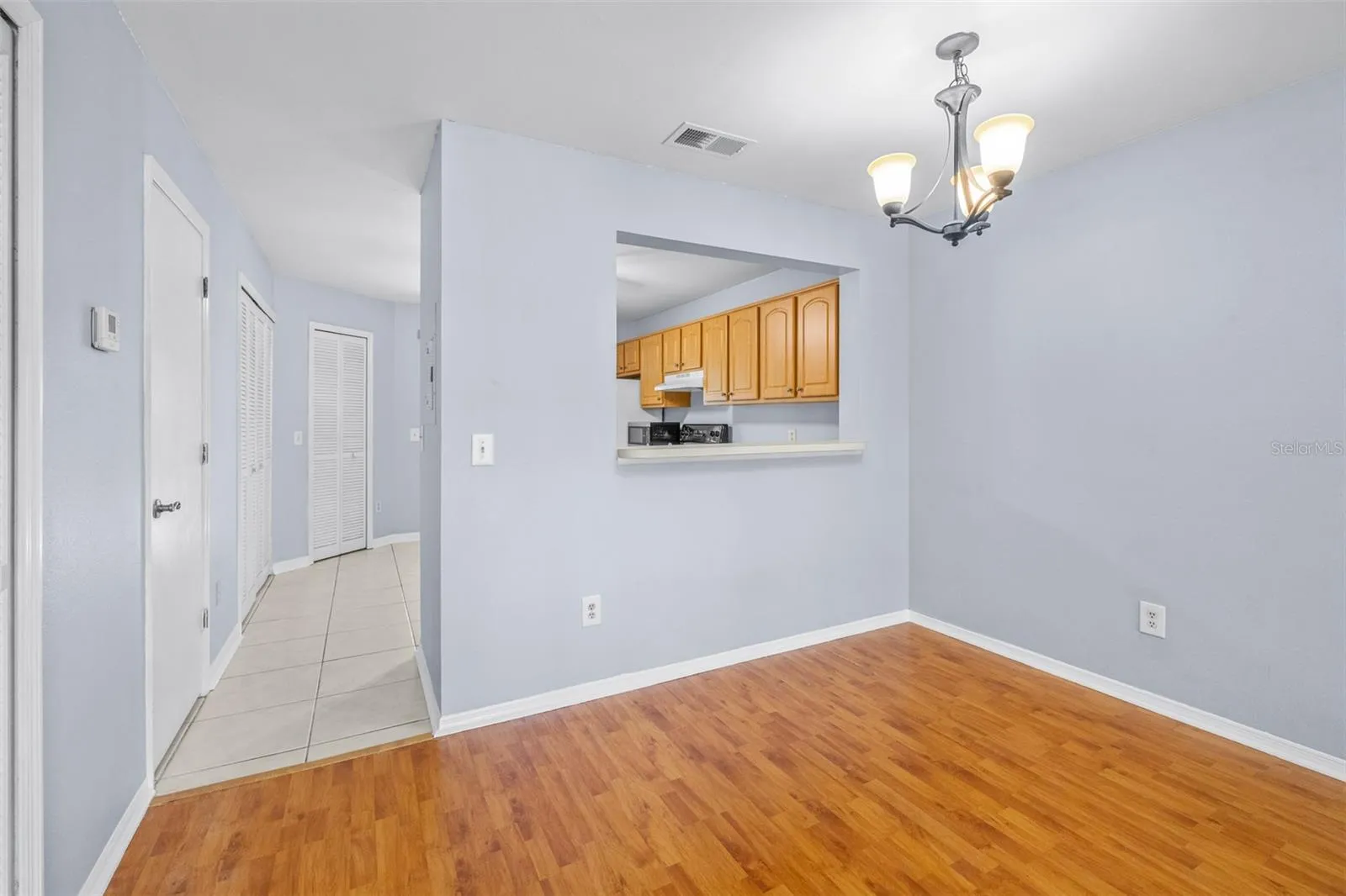 KITCHEN ENTRY