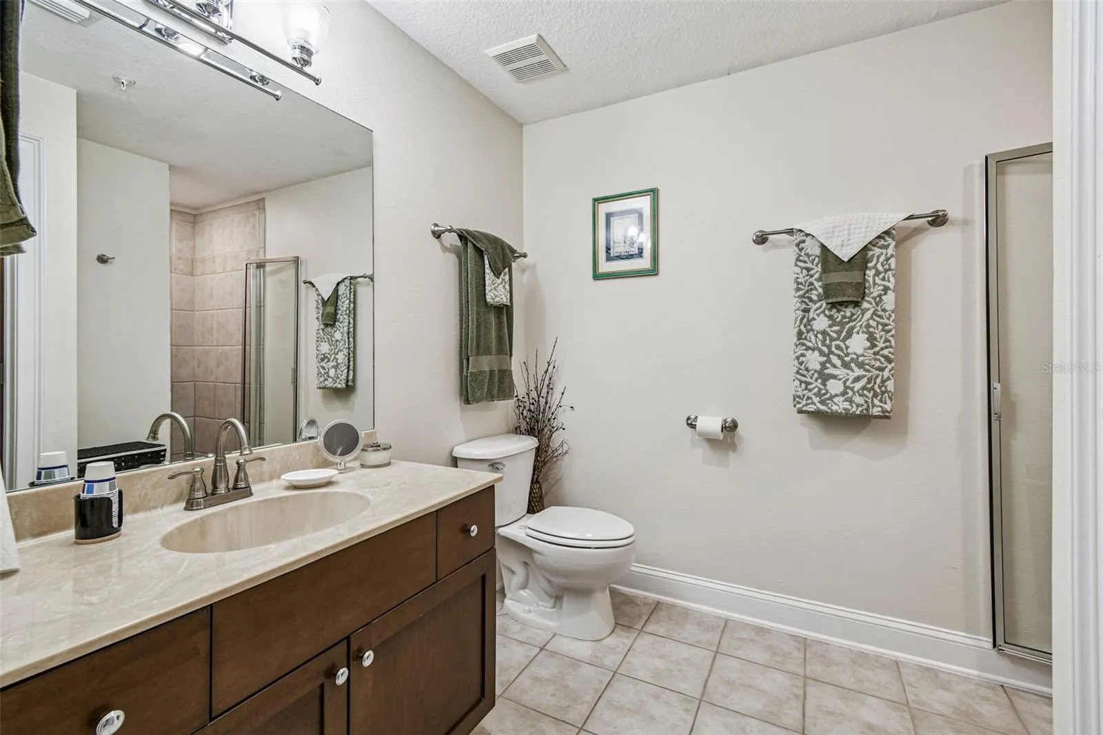 4th Bedroom En-Suite Bath