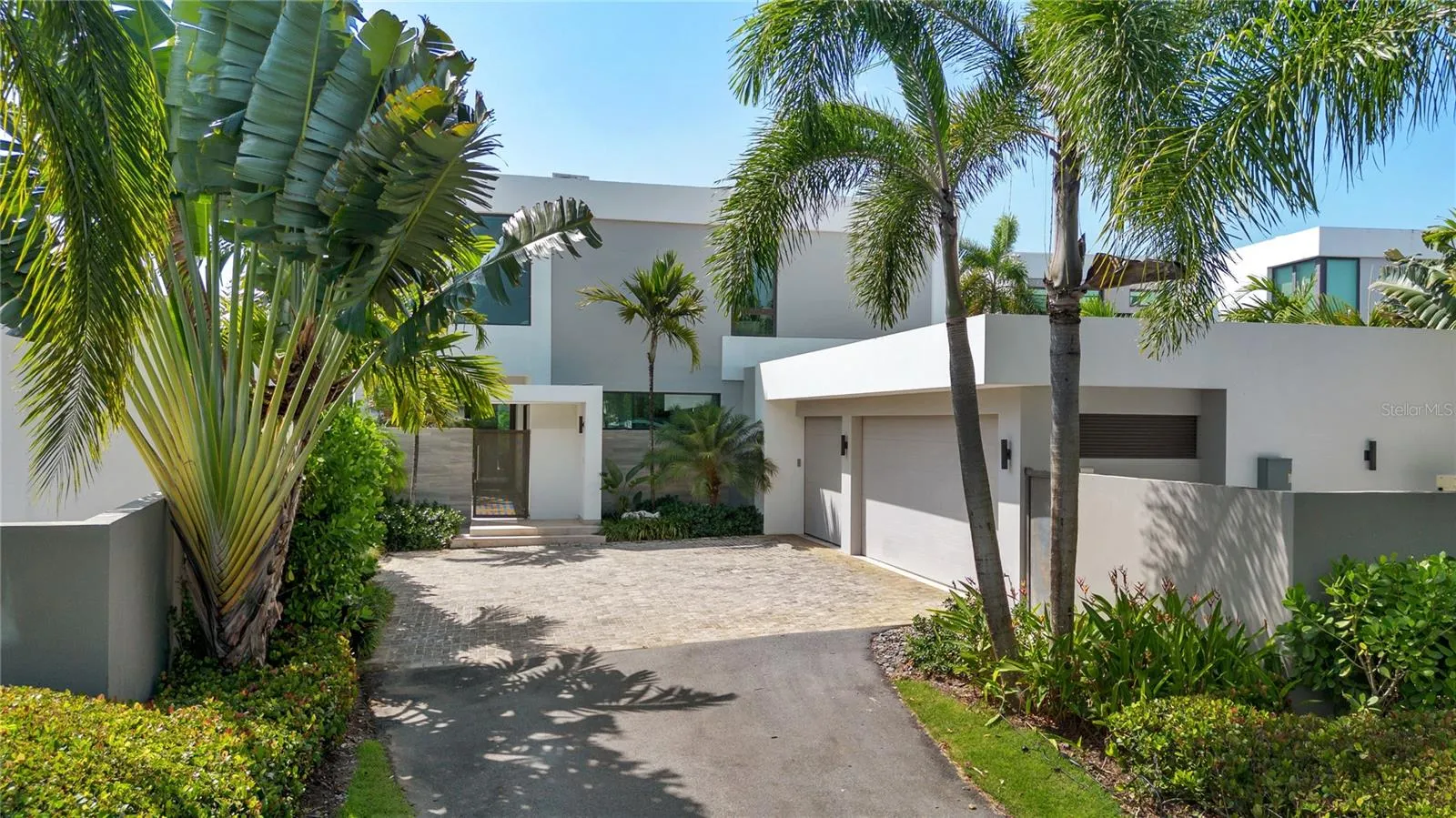 Welcome to The Enclave, an exclusive neighborhood within Dorado Beach Resort featuring just 28 residences arranged in a private cul-de-sac setting with landscaped green space and convenient guest parking directly in front of the property Welcome to The Enclave, an exclusive neighborhood within Dorado Beach Resort featuring just 28 residences arranged in a private cul-de-sac setting with landscaped green space and convenient guest parking directly in front of the property